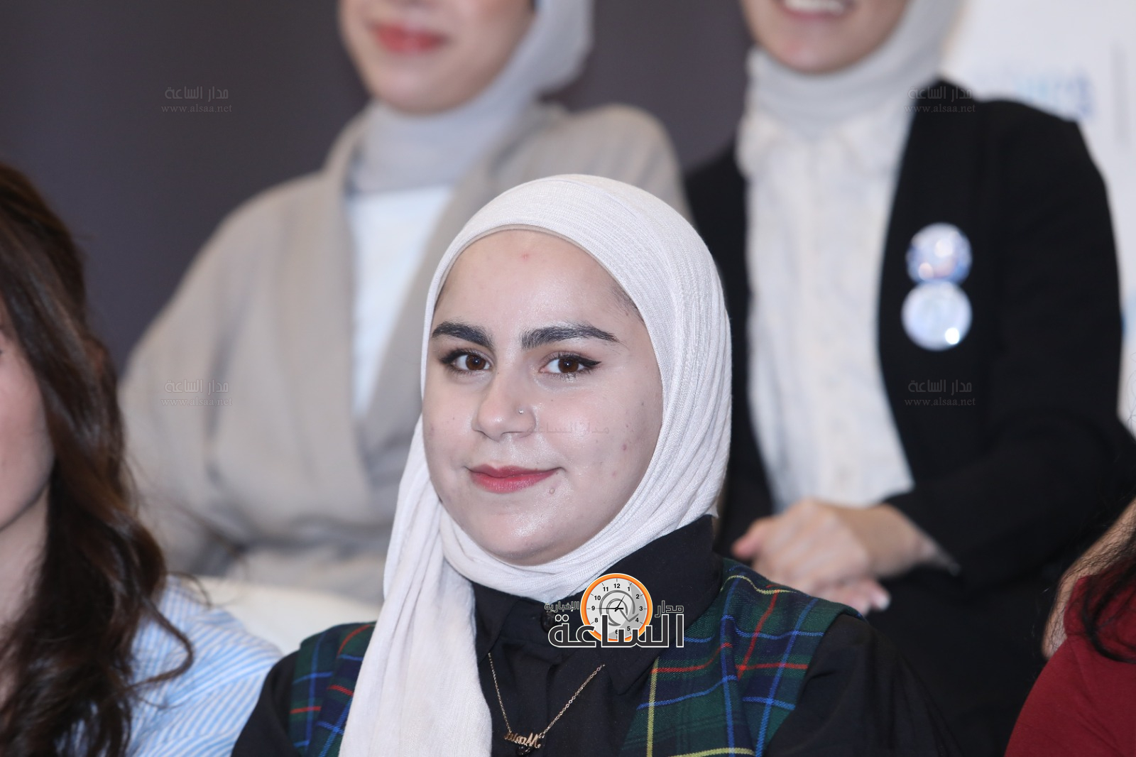 Madar Al-Saa Images 0.32748414218116695