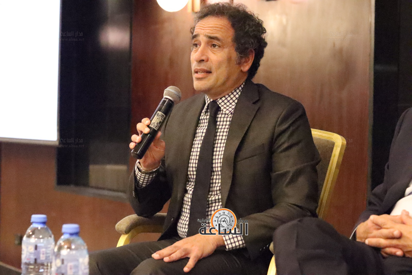 Madar Al-Saa Images 0.853128706179805