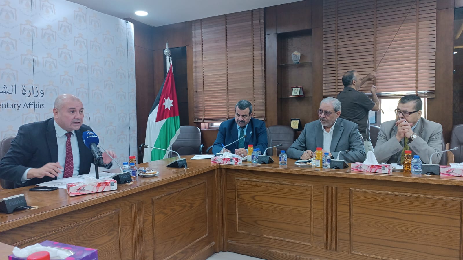 Madar Al-Saa Images 0.2813367025176732