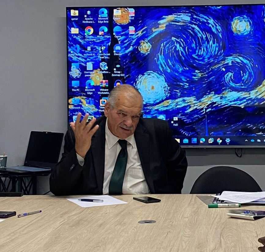 Madar Al-Saa Images 0.10782861392781973