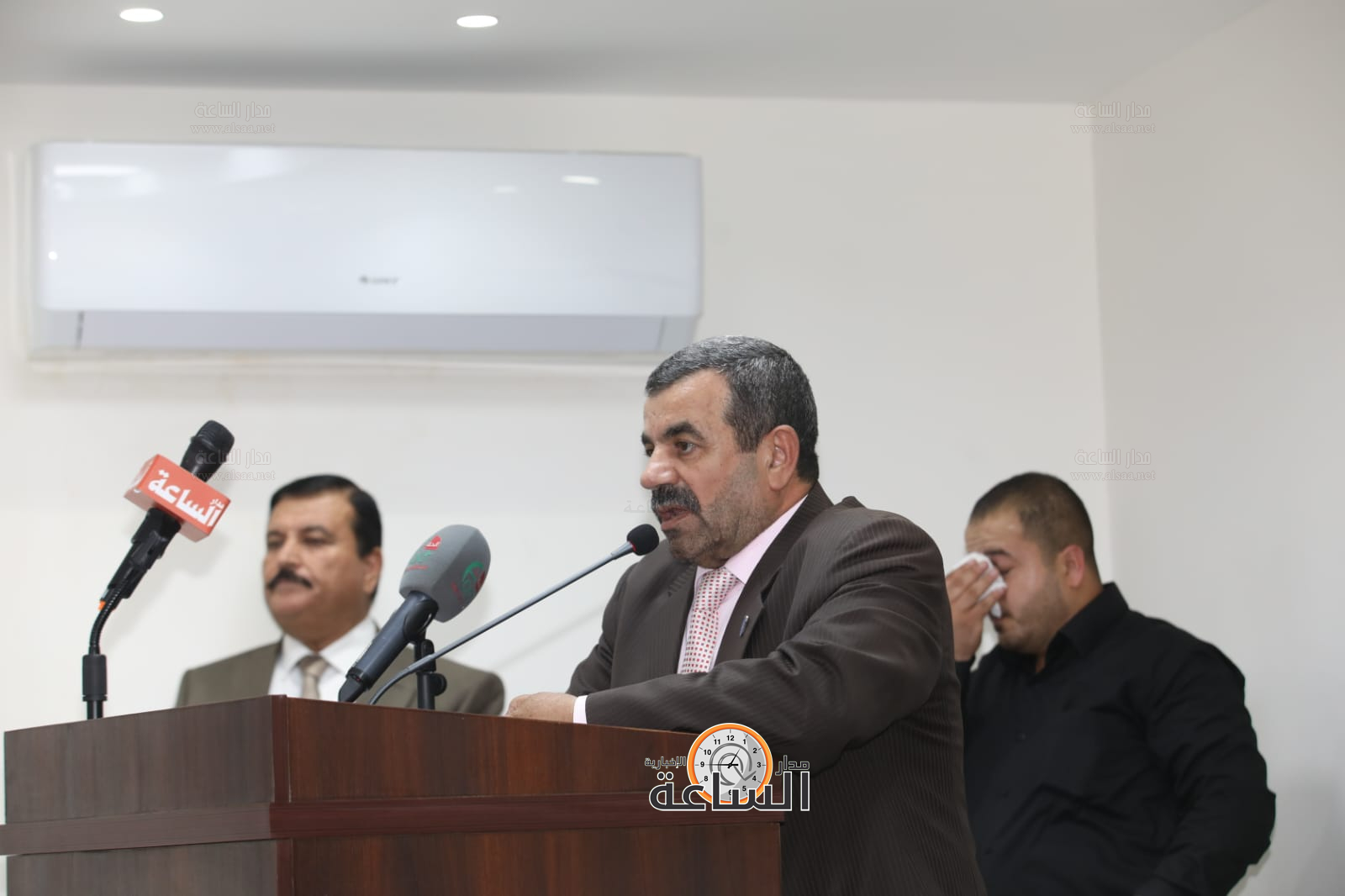 Madar Al-Saa Images 0.9303317532010276