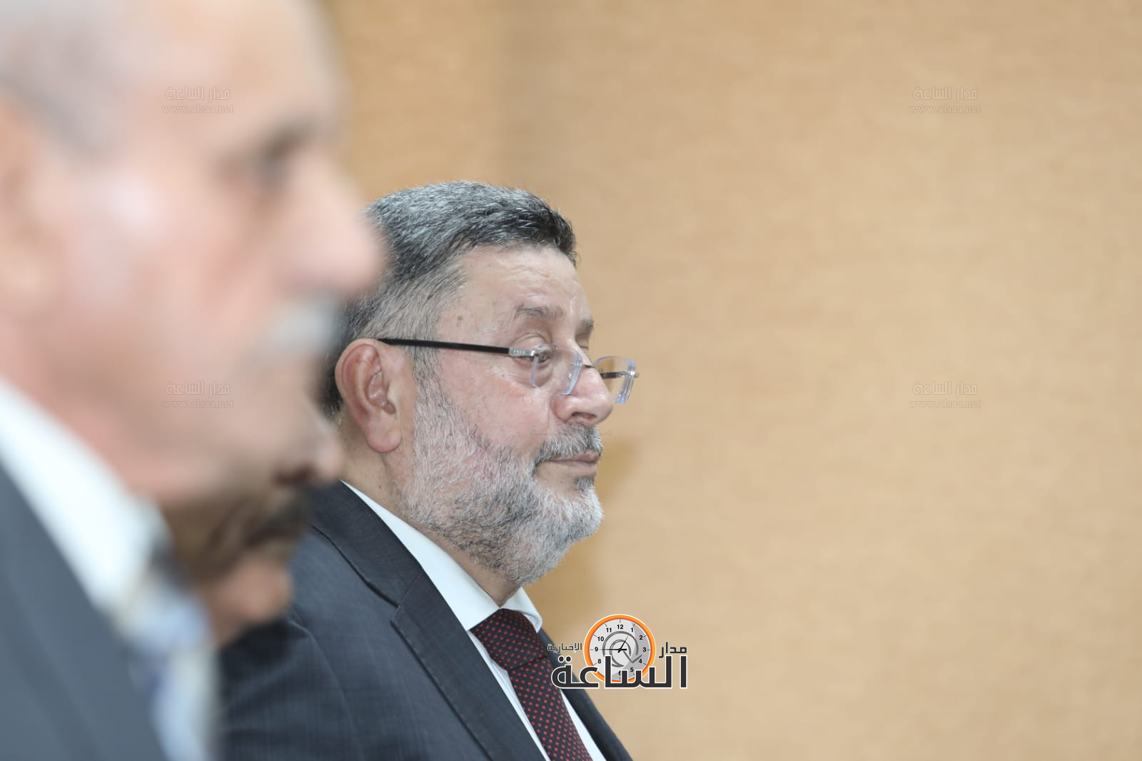 Madar Al-Saa Images 0.3514668917379262