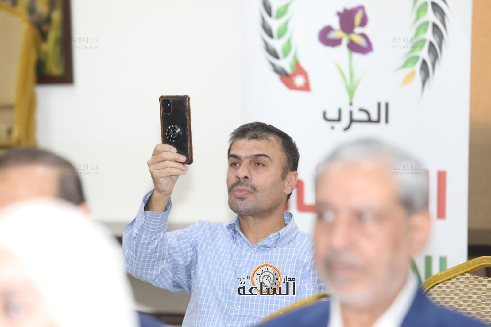 Madar Al-Saa Images 0.3109766840396486