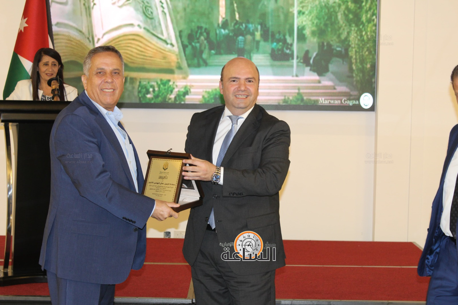 Madar Al-Saa Images 0.8169873553610014