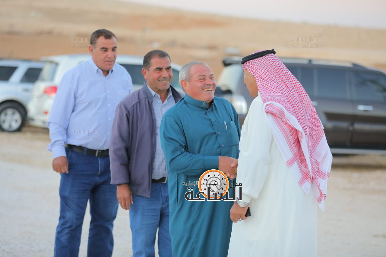 Madar Al-Saa Images 0.49411548148586215