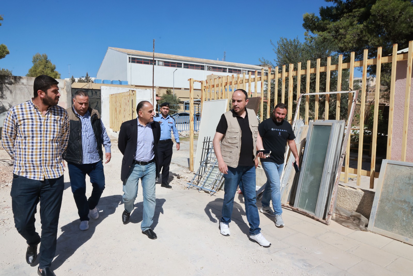 Madar Al-Saa Images 0.25955974815705884