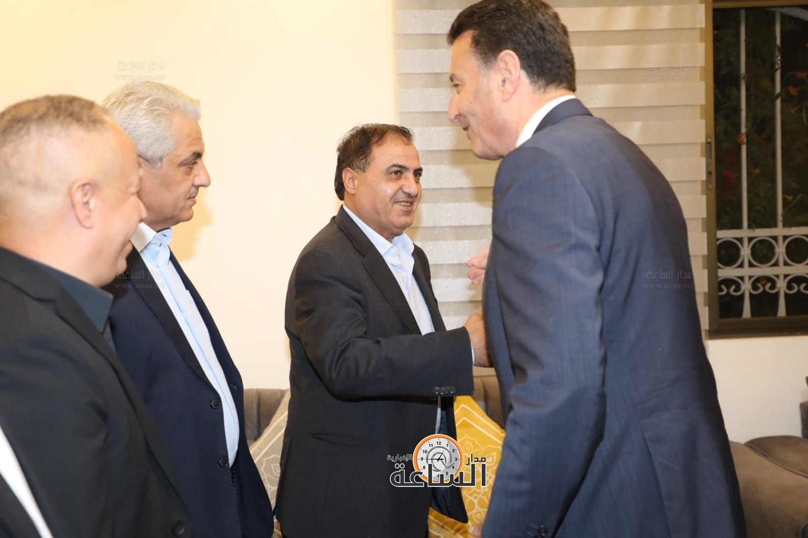 Madar Al-Saa Images 0.6330152536485838