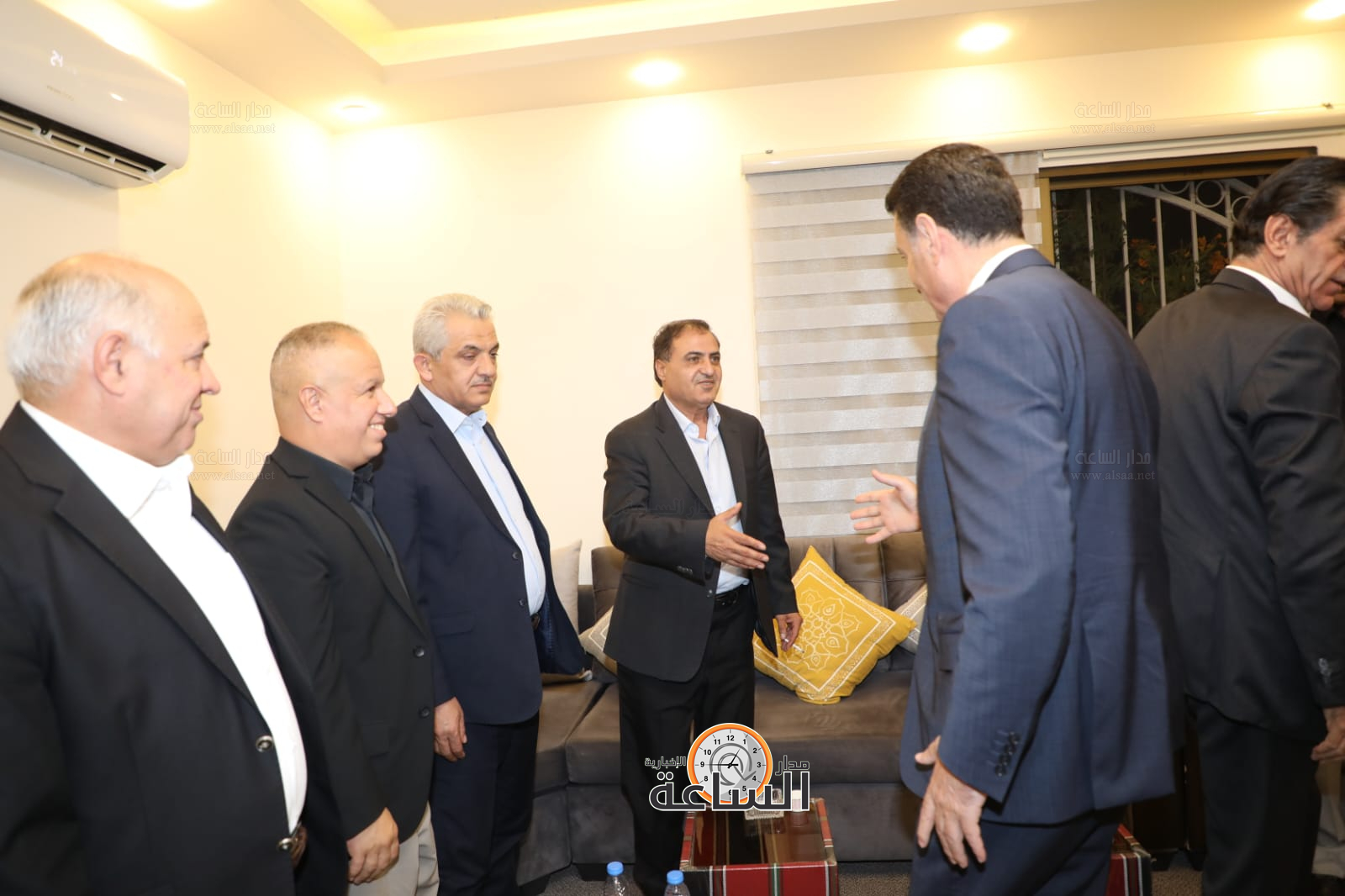 Madar Al-Saa Images 0.7615101389708614