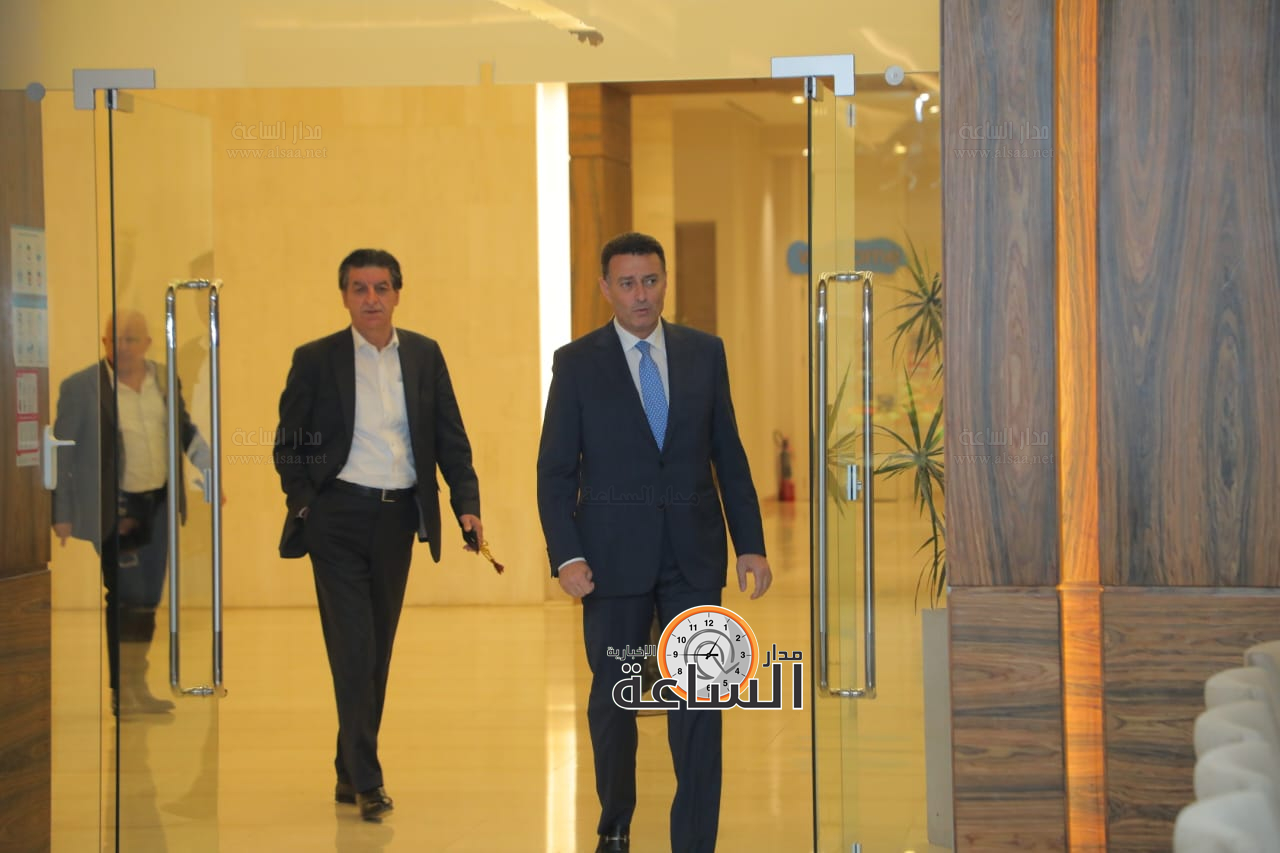 Madar Al-Saa Images 0.718525429633087