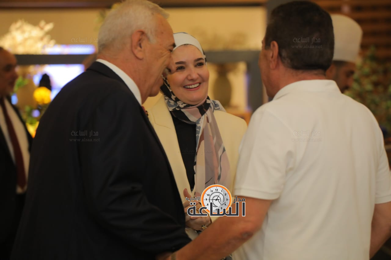 Madar Al-Saa Images 0.4204172401266253