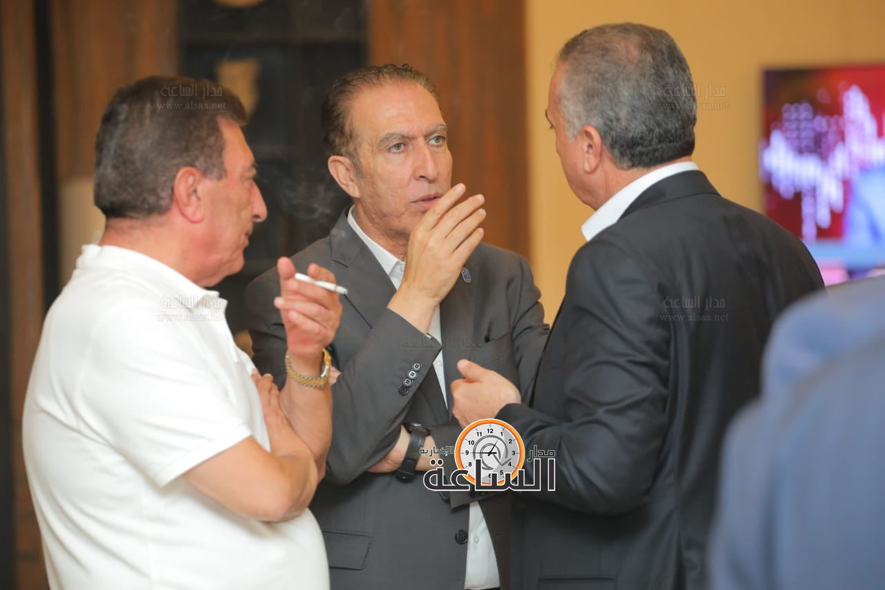 Madar Al-Saa Images 0.8928453798279048