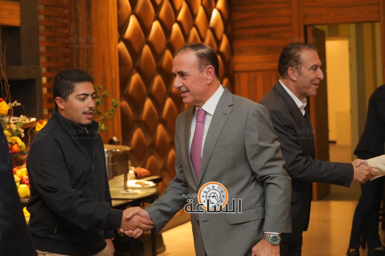 Madar Al-Saa Images 0.4159807573426382