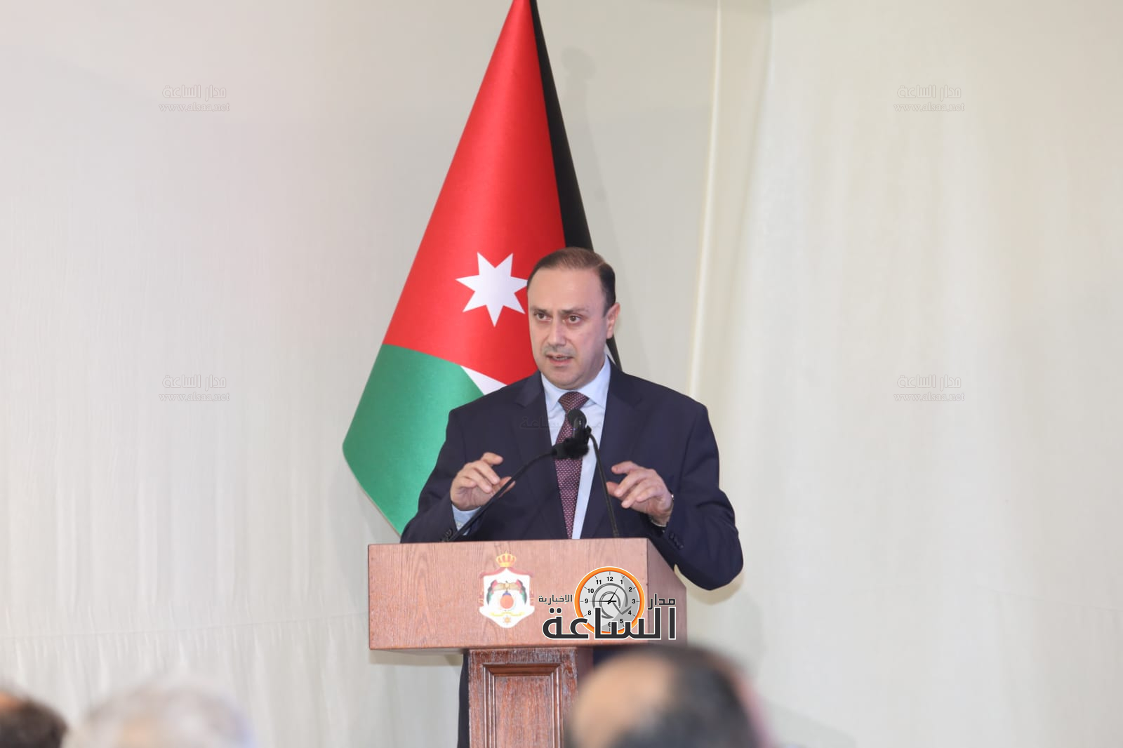 Madar Al-Saa Images 0.6490055608610392