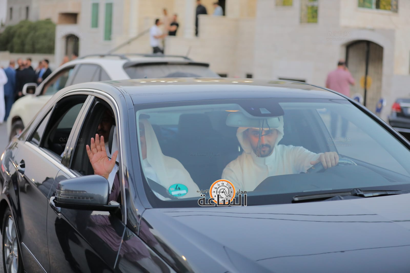 Madar Al-Saa Images 0.8252959872970489