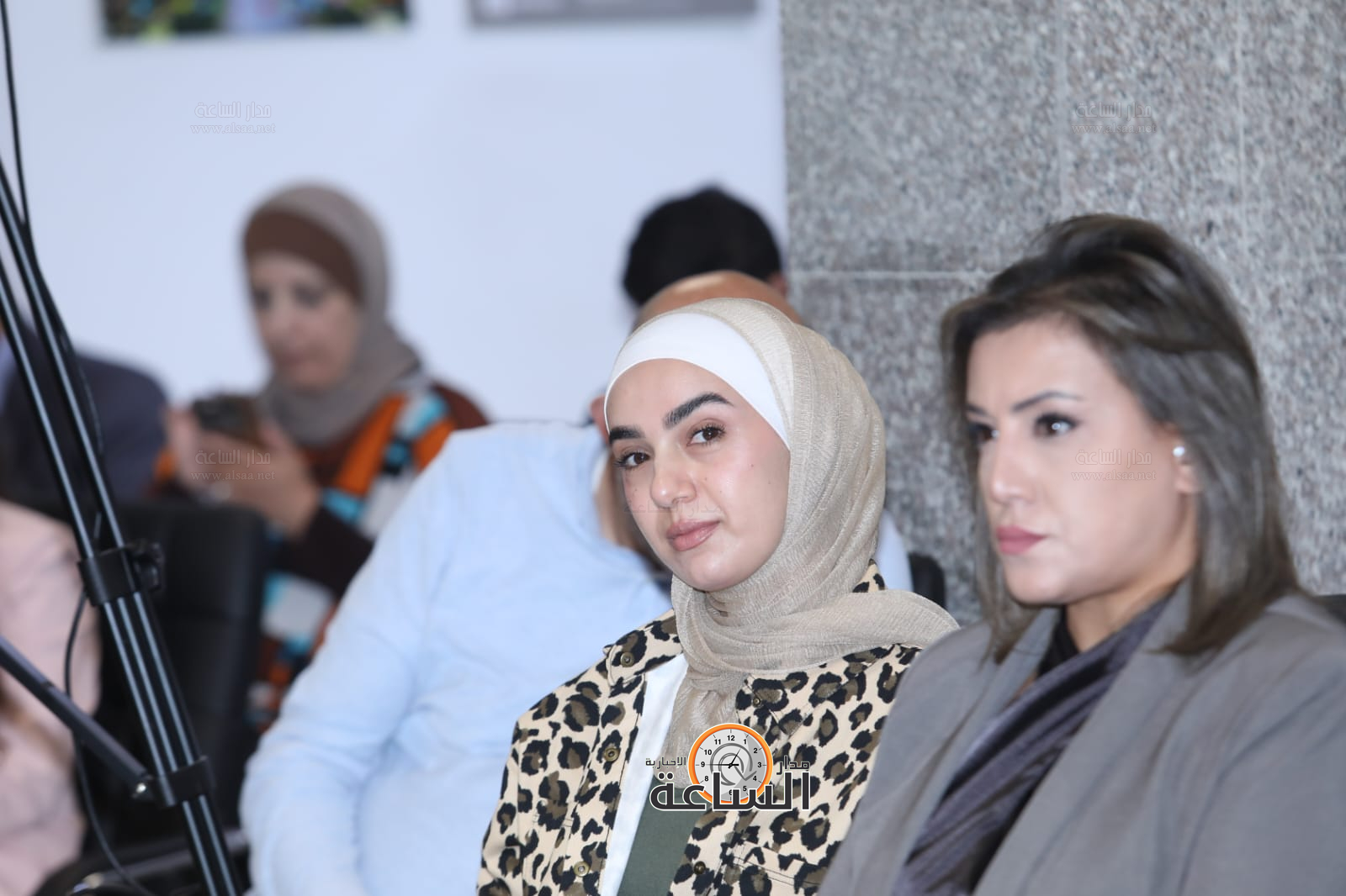 Madar Al-Saa Images 0.9347112148875436