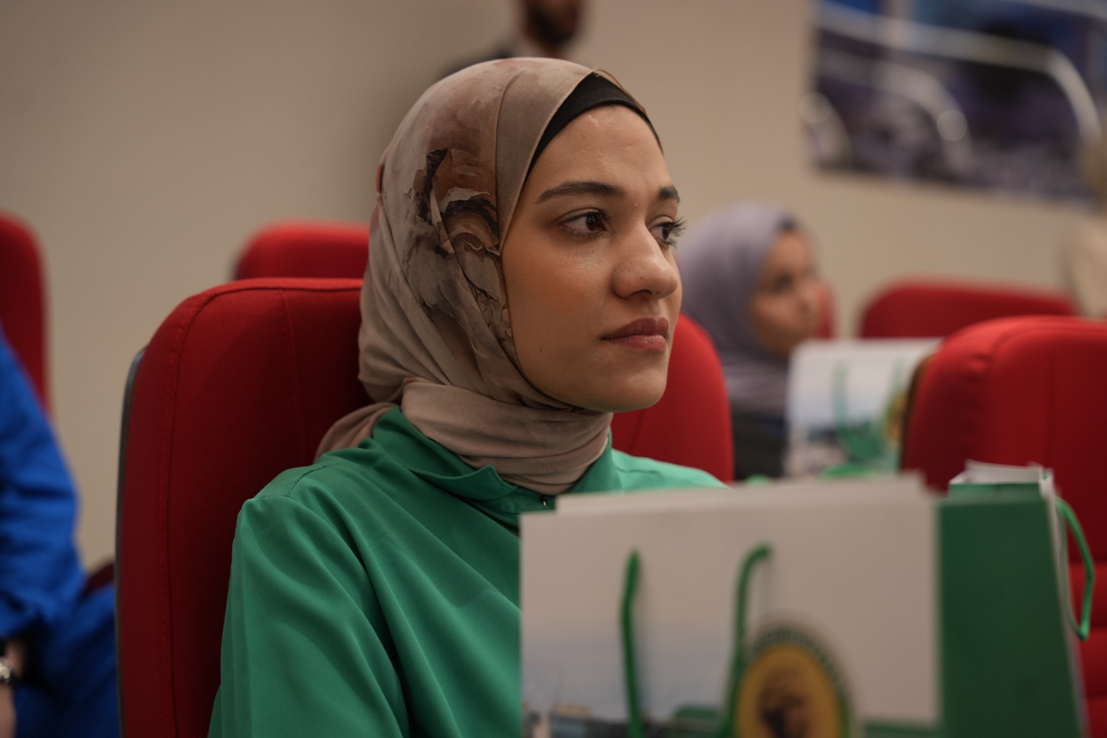 Madar Al-Saa Images 0.9052649002260884