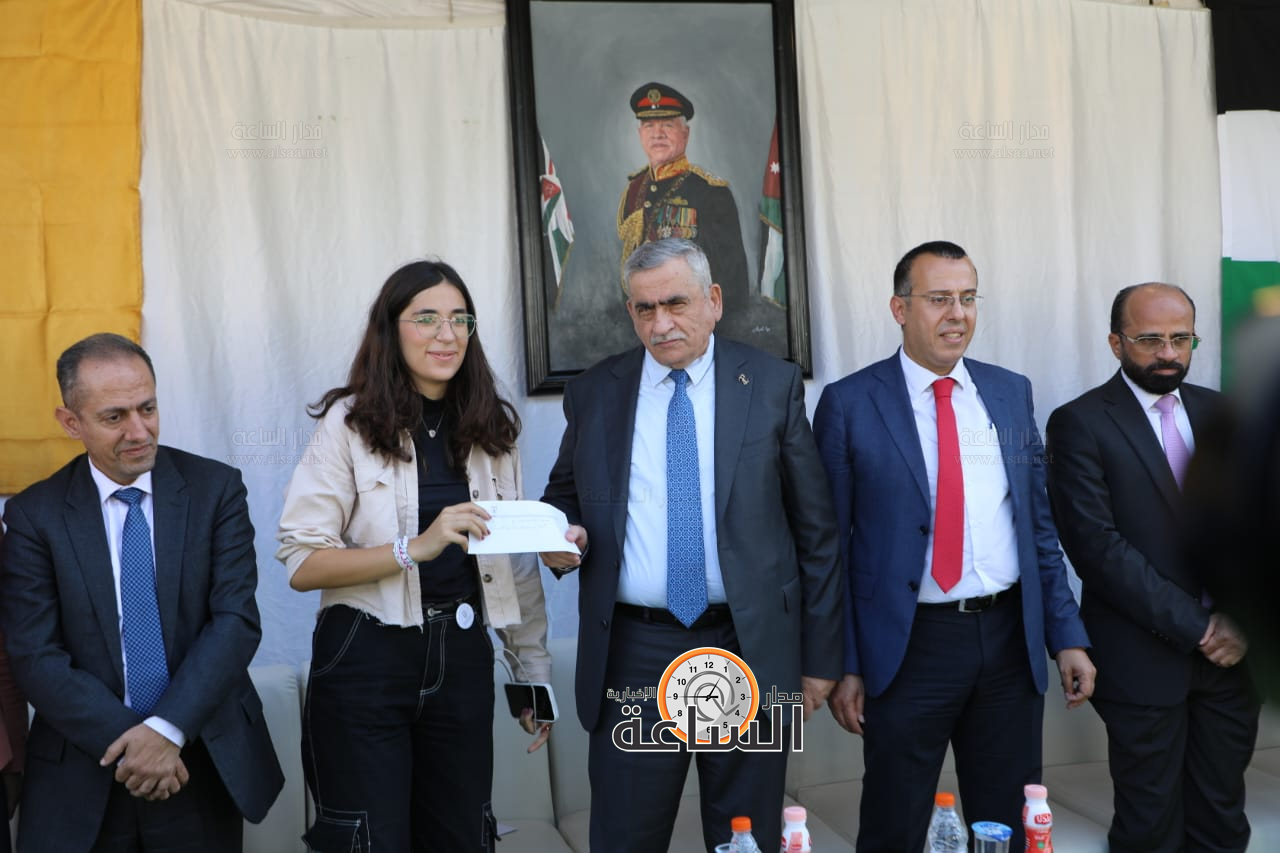 Madar Al-Saa Images 0.5194302000902271