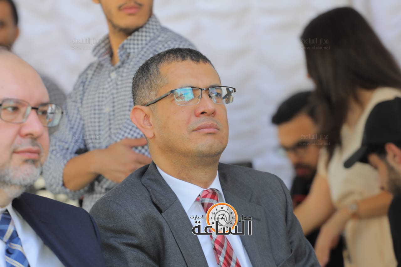 Madar Al-Saa Images 0.4926043764027763