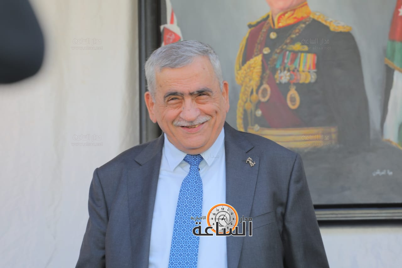 Madar Al-Saa Images 0.7328966275373394