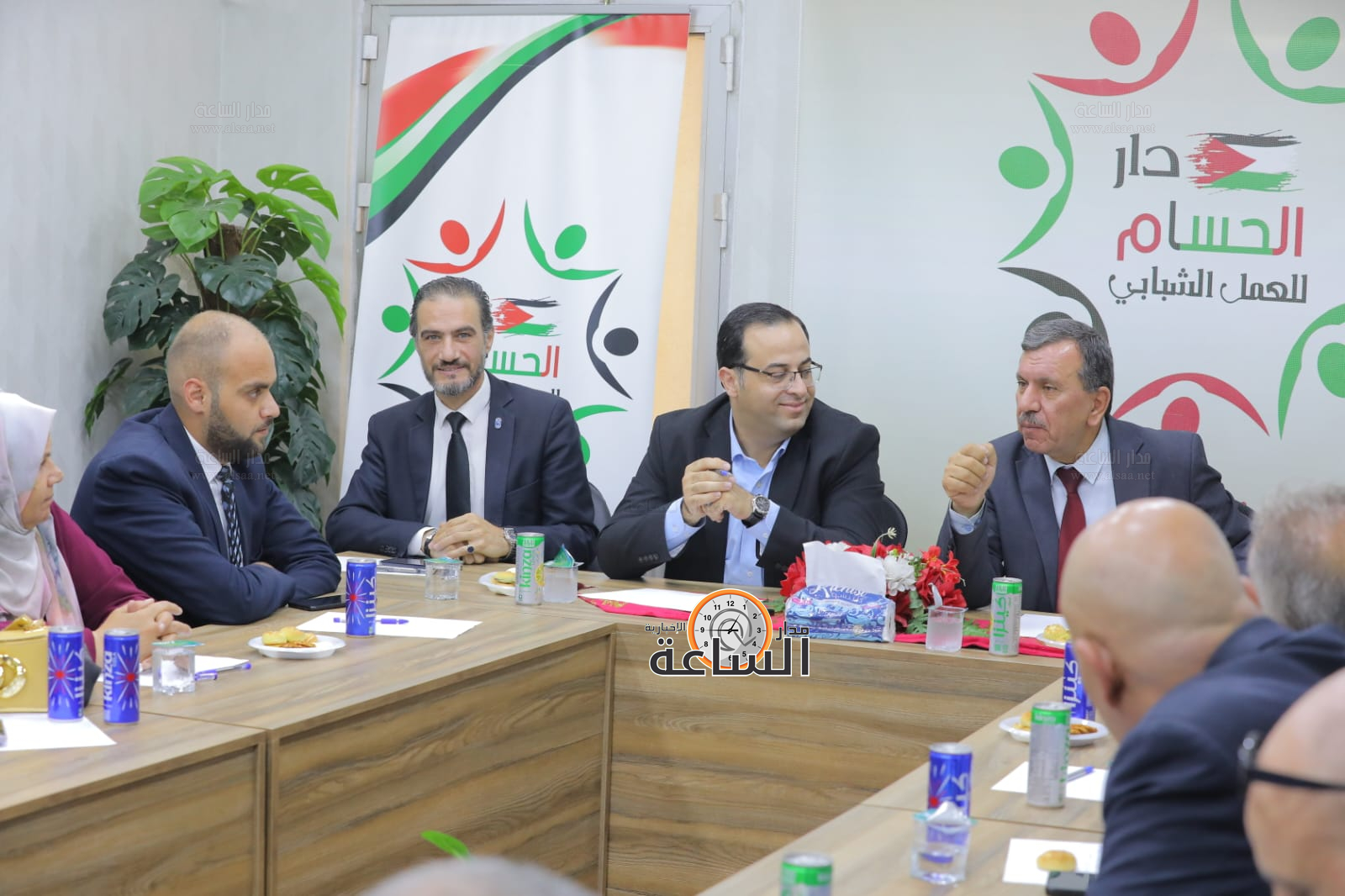 Madar Al-Saa Images 0.8171029653888722