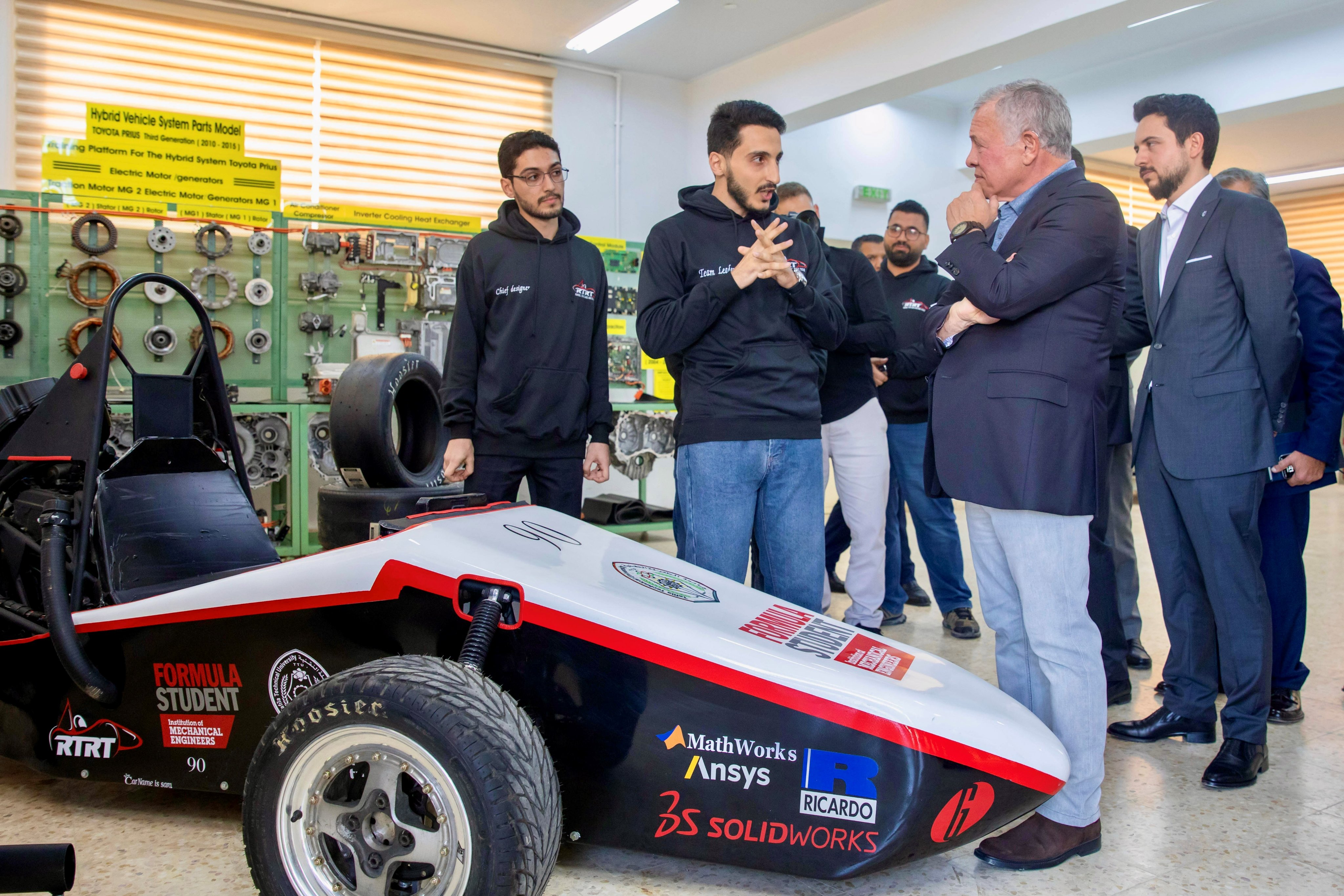 Madar Al-Saa Images 0.6609262724852465