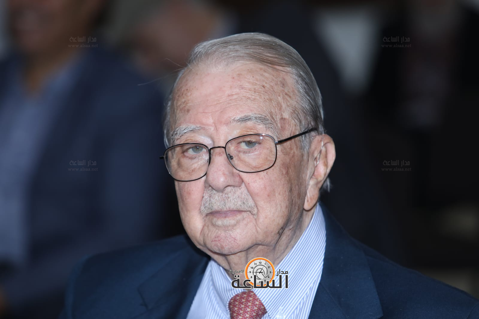 Madar Al-Saa Images 0.42948943960935515