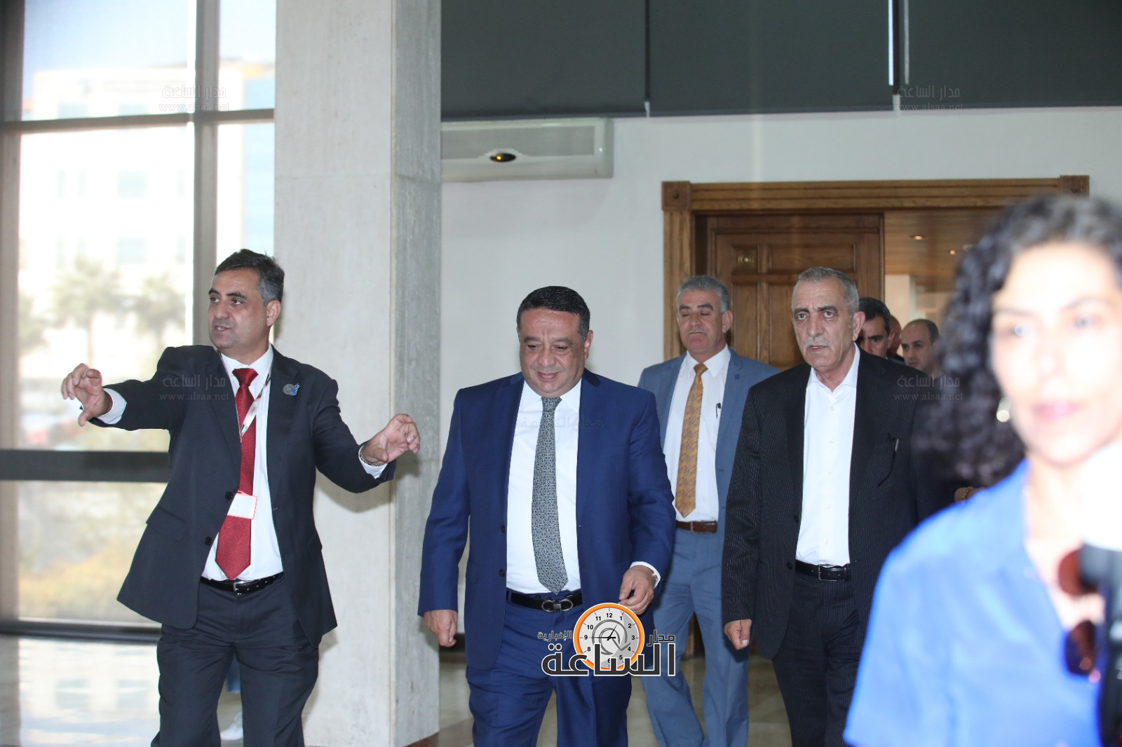 Madar Al-Saa Images 0.9214121868204321