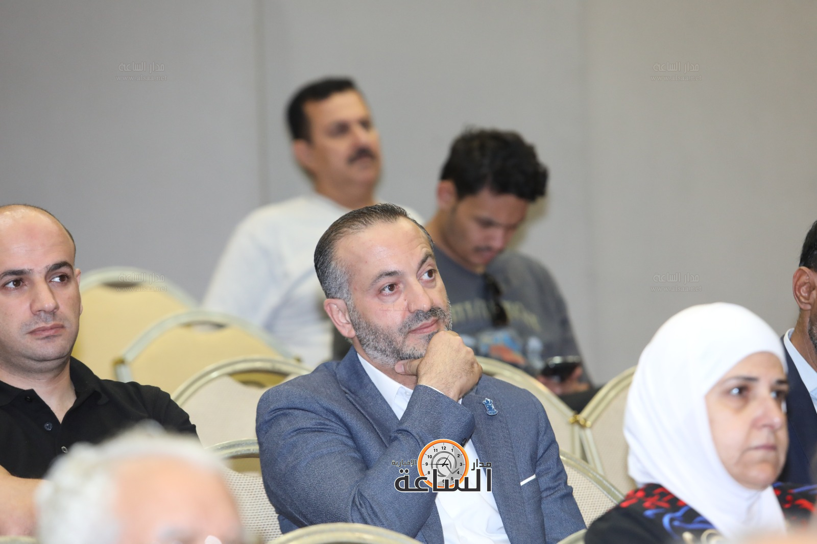 Madar Al-Saa Images 0.535295159008921