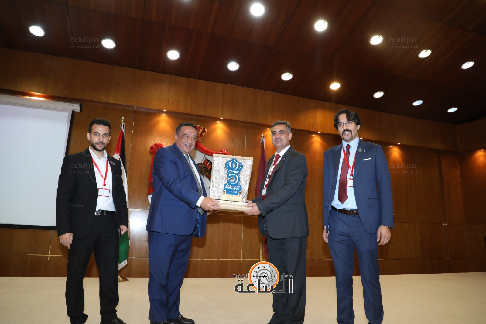 Madar Al-Saa Images 0.5725958109195644