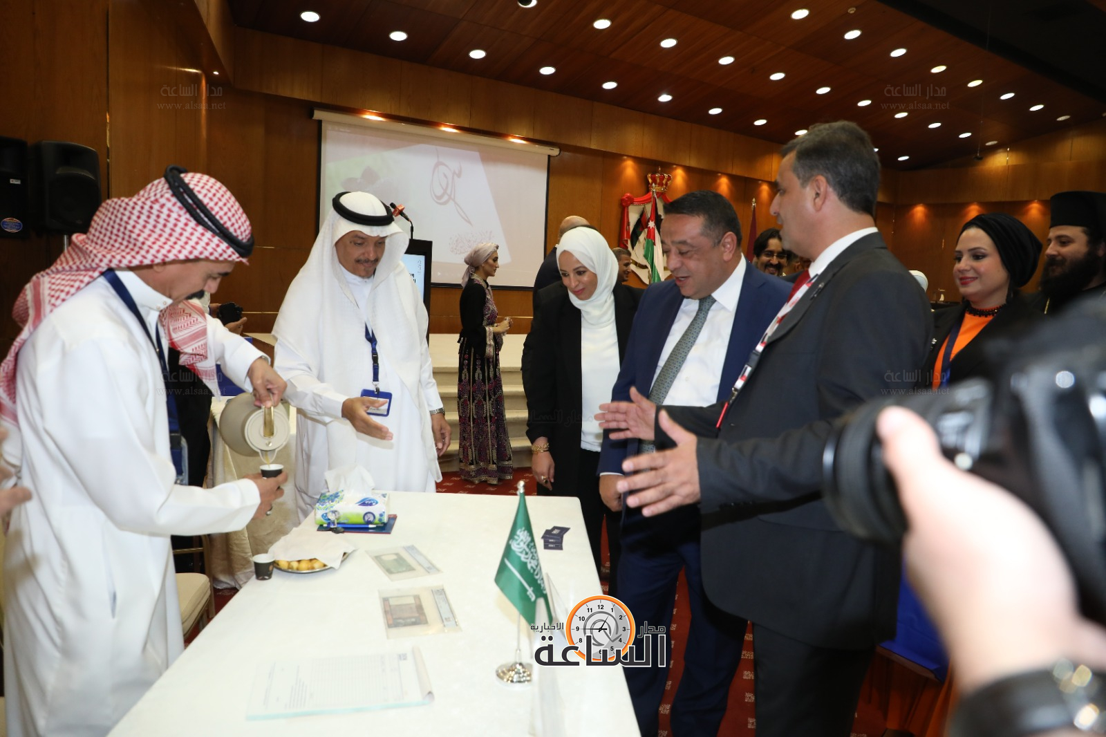 Madar Al-Saa Images 0.22846328761385482