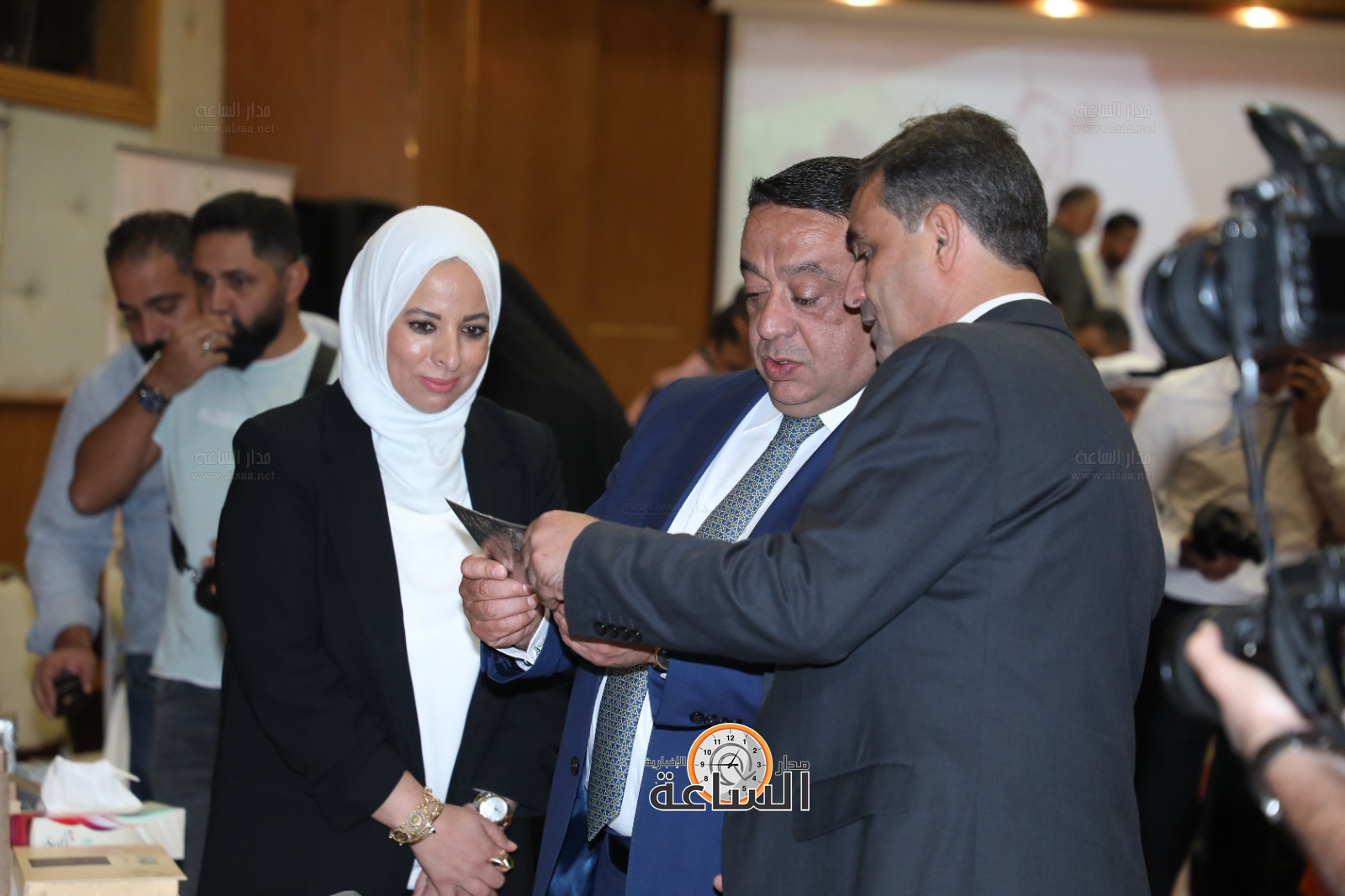 Madar Al-Saa Images 0.9333266111980192