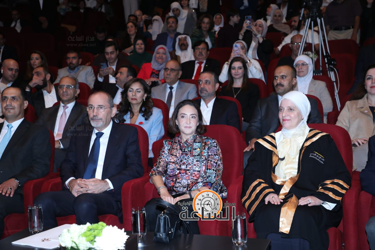 Madar Al-Saa Images 0.9915608073024784