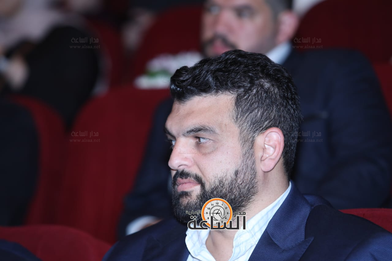 Madar Al-Saa Images 0.6990098972146643