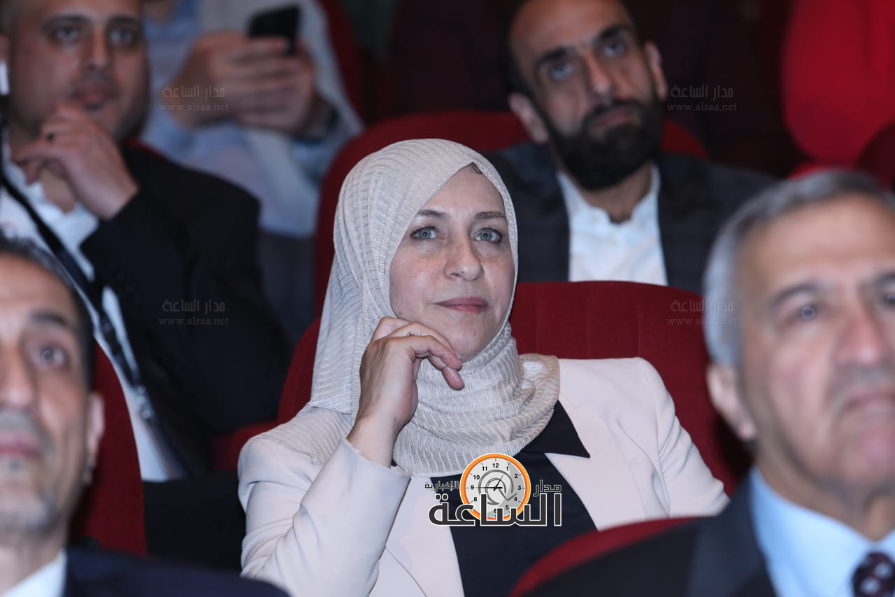 Madar Al-Saa Images 0.9834521431162777