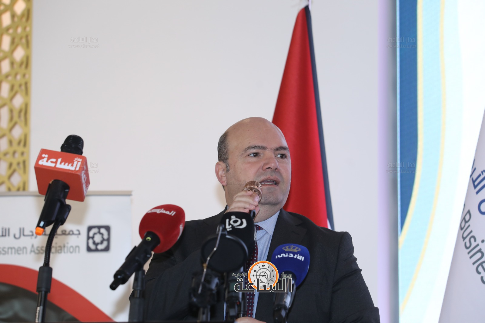 Madar Al-Saa Images 0.38275153195213507