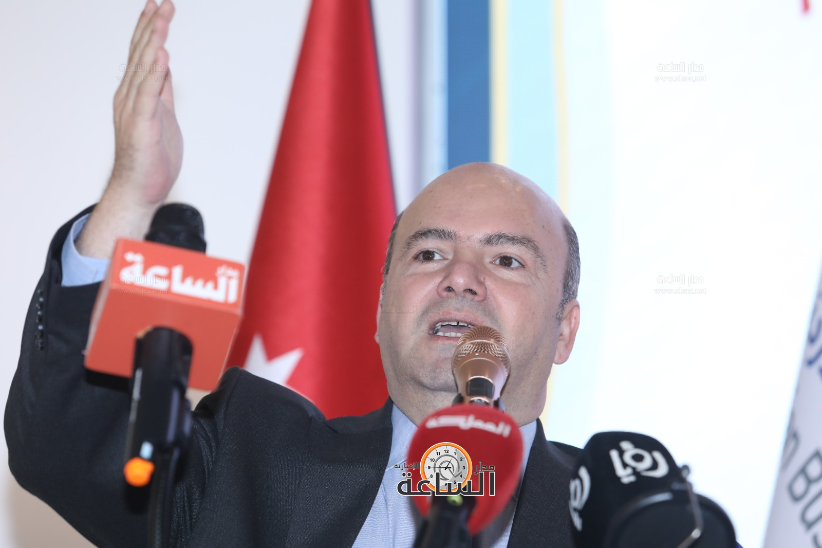 Madar Al-Saa Images 0.3141263436429651