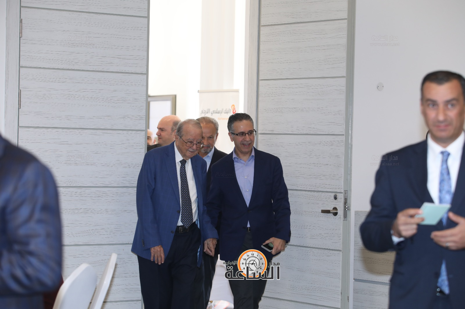 Madar Al-Saa Images 0.9955193300863847