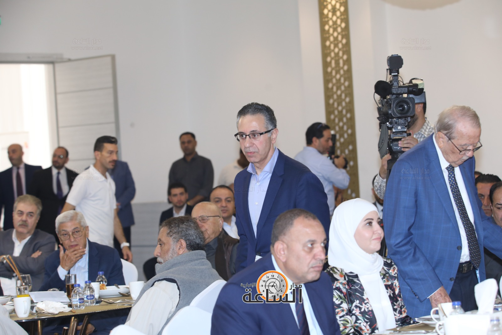 Madar Al-Saa Images 0.057083916816805136