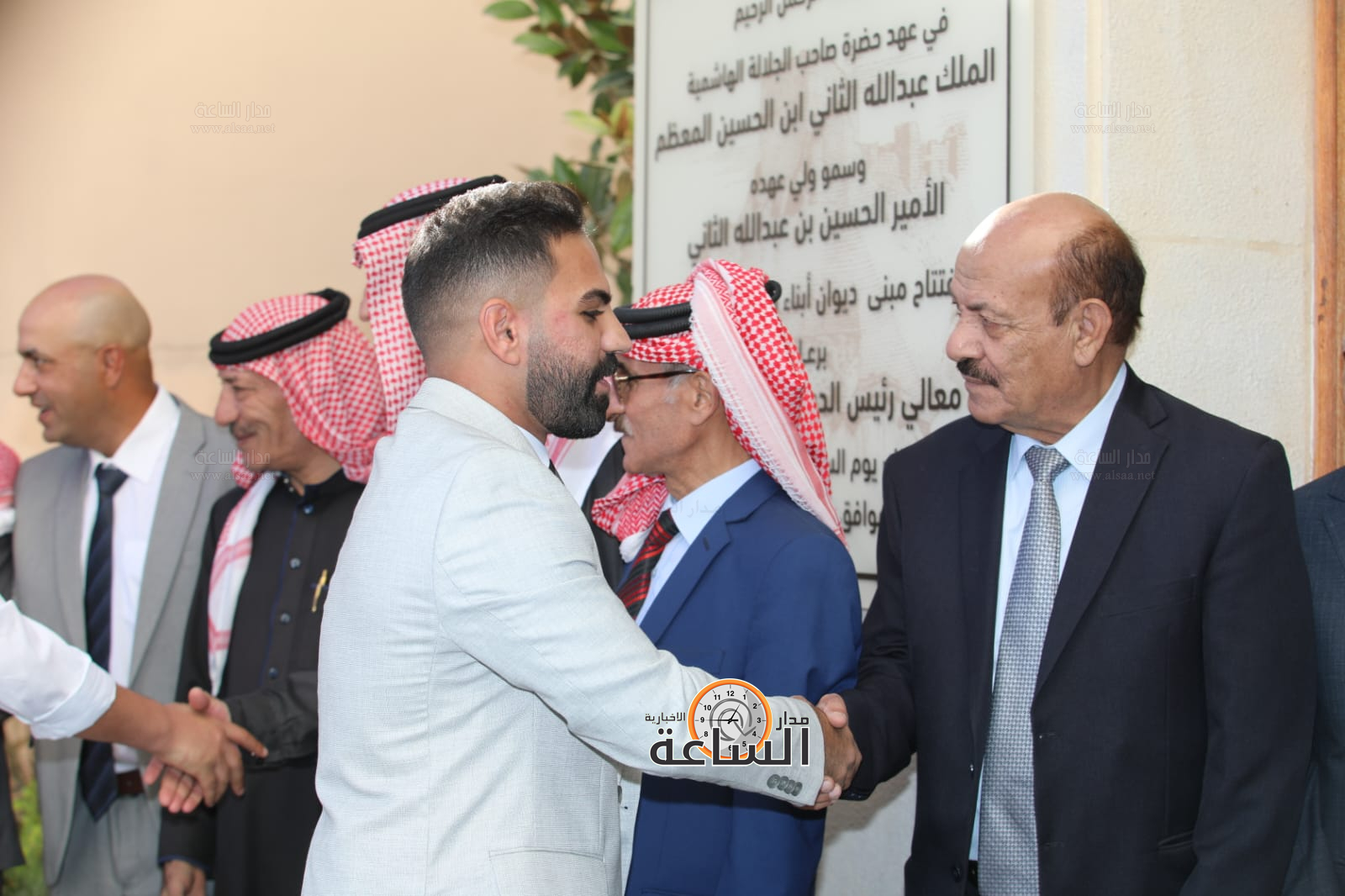 Madar Al-Saa Images 0.4913831102963182