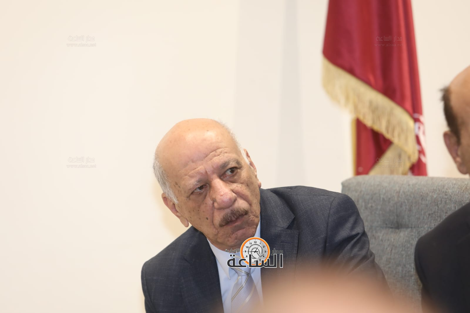 Madar Al-Saa Images 0.6658489074483052