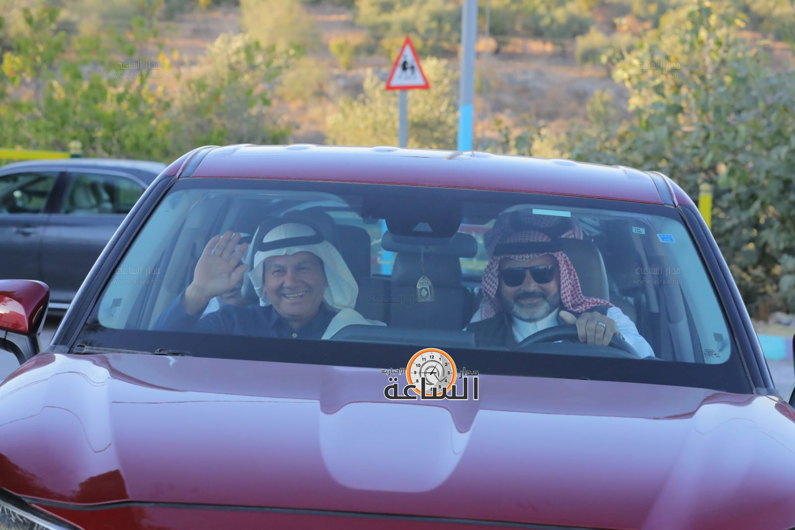 Madar Al-Saa Images 0.445758639336032