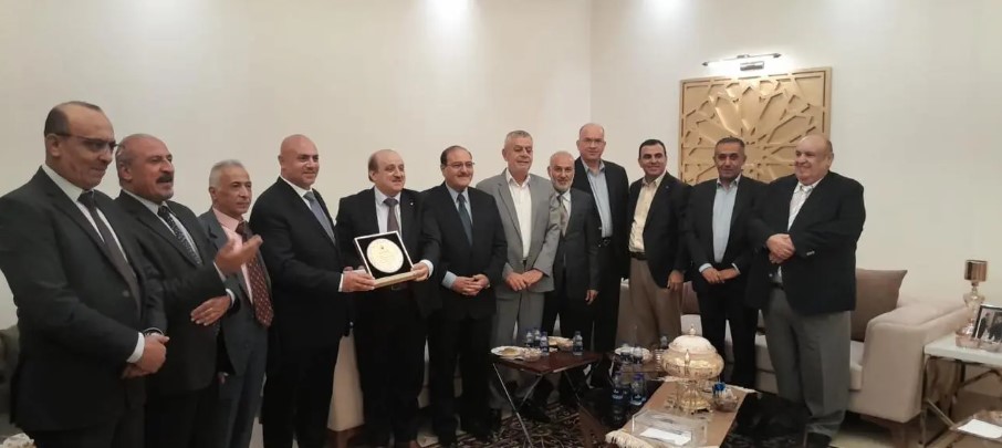 Madar Al-Saa Images 0.30406130519489927