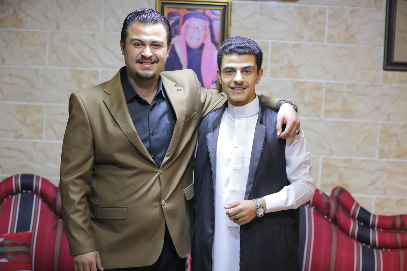 Madar Al-Saa Images 0.9284399425162289