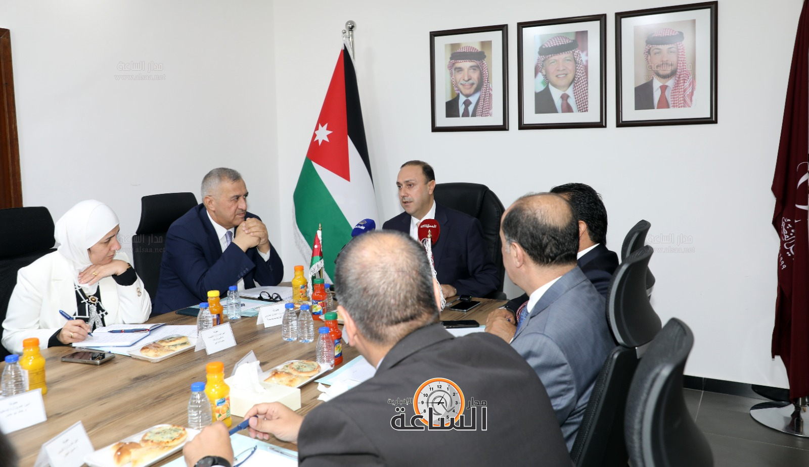 Madar Al-Saa Images 0.299771162253736