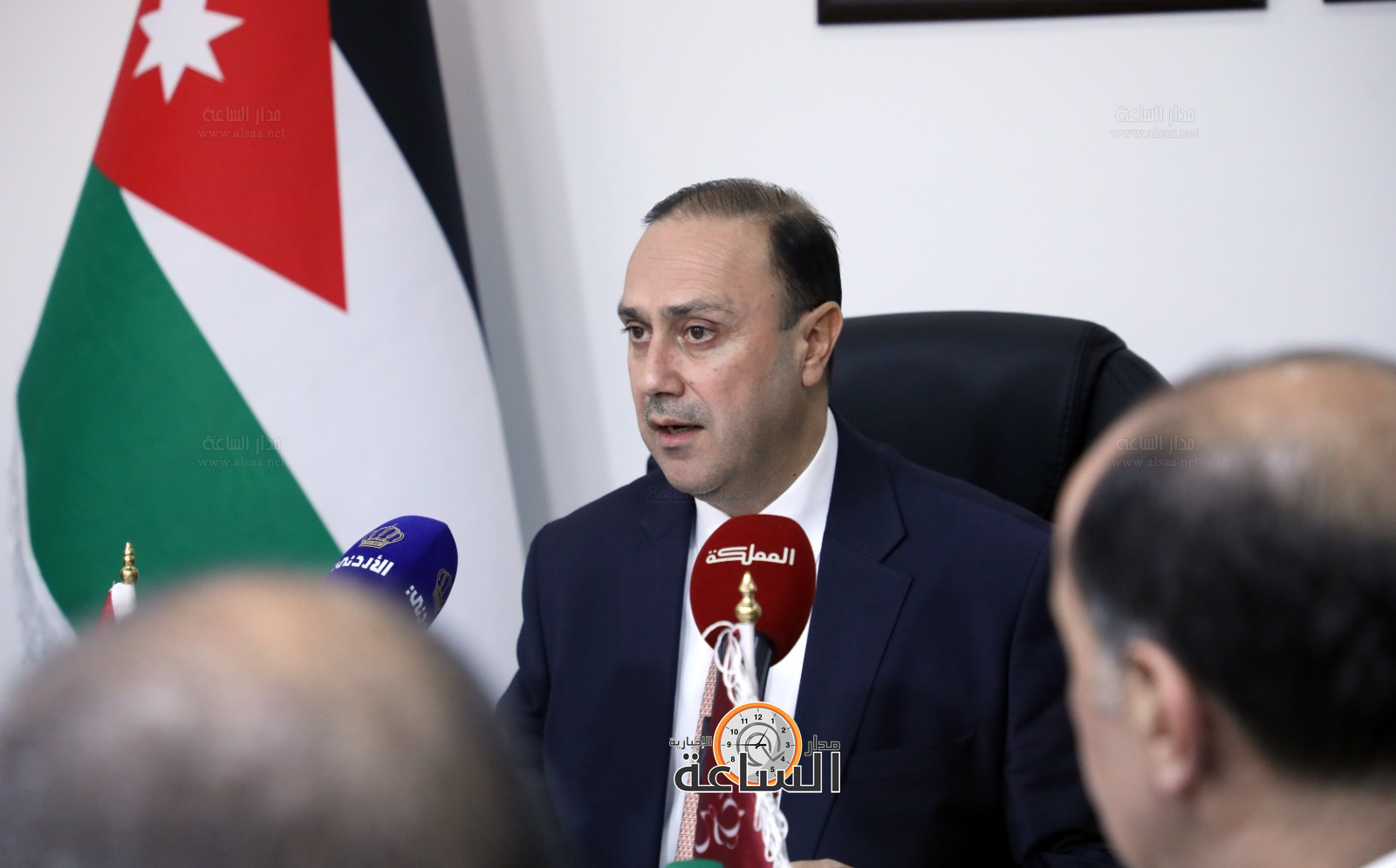 Madar Al-Saa Images 0.9907901262892935