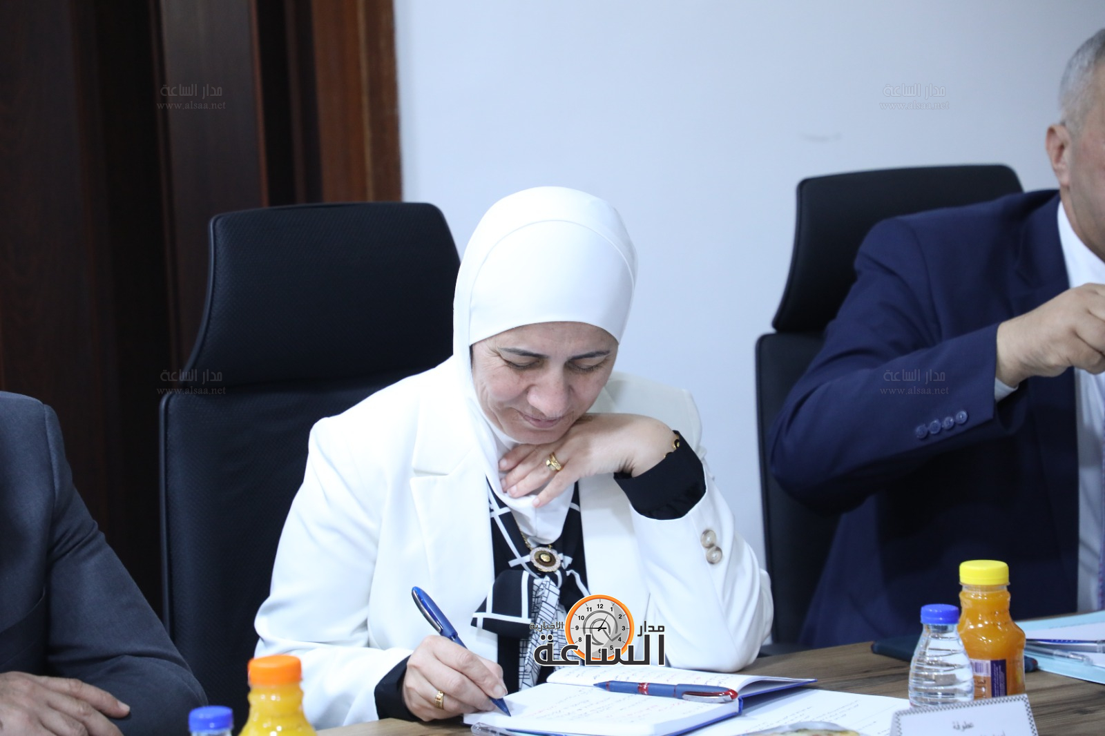 Madar Al-Saa Images 0.4522233916742897