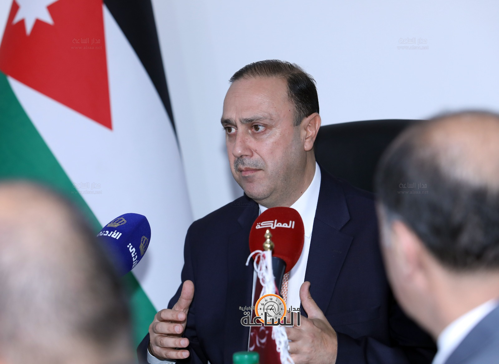 Madar Al-Saa Images 0.4647369264904817