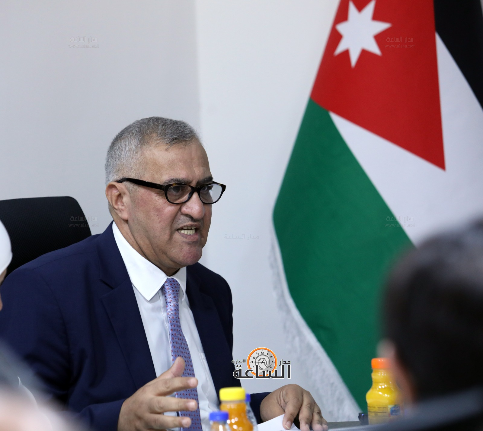 Madar Al-Saa Images 0.14442956472776491