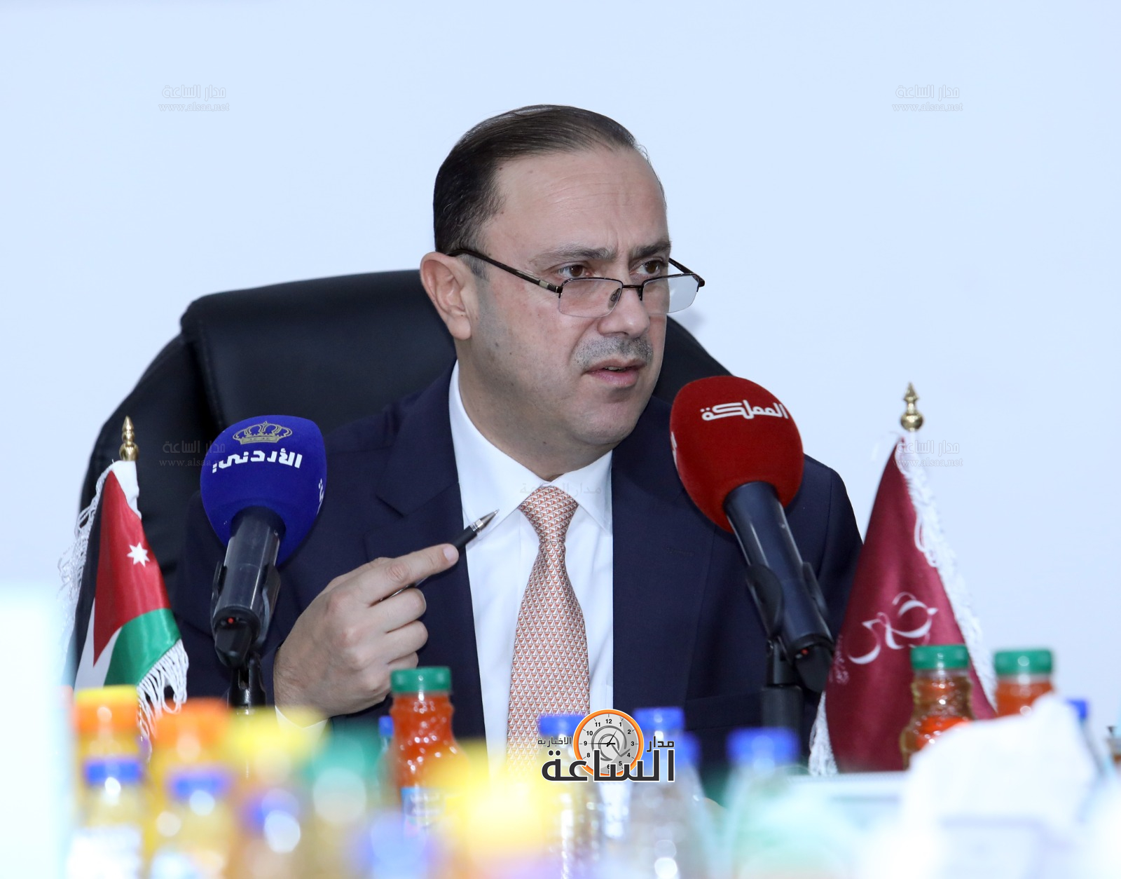 Madar Al-Saa Images 0.6145839486521139