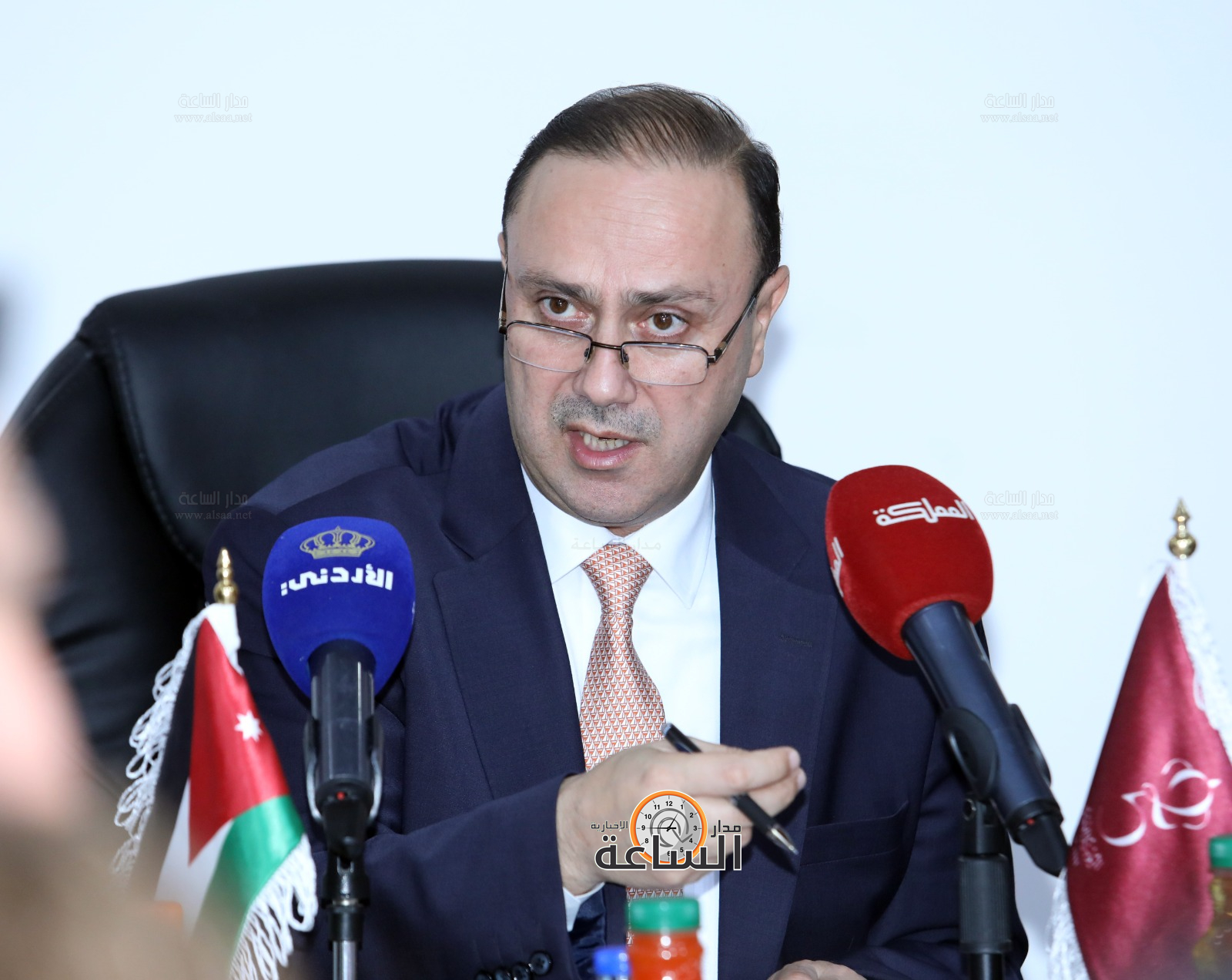 Madar Al-Saa Images 0.983159176783841